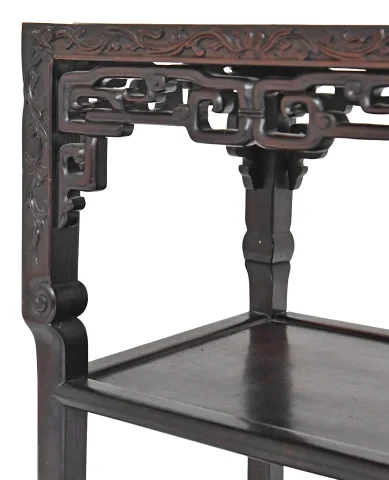 Table d'appoint Chine en bois sculptée — Bon état