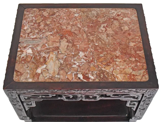 Table d'appoint Chine en bois sculptée — Bon état