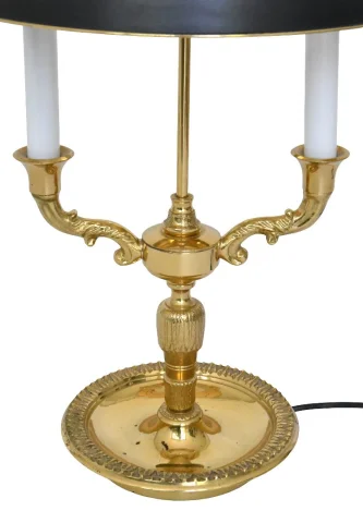 Lámpara bouillotte de dos luces en bronce dorado, estilo Luis XVI — Muy buen estado