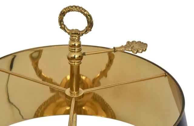 Lámpara bouillotte de dos luces en bronce dorado, estilo Luis XVI — Muy buen estado