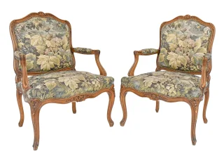 Pareja de sillones denominados "à la Reine" de estilo Luis XV