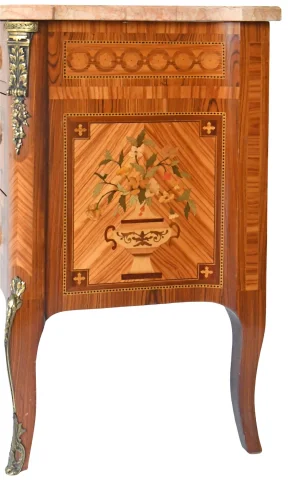 Transition-style marquetry commode — Good condition