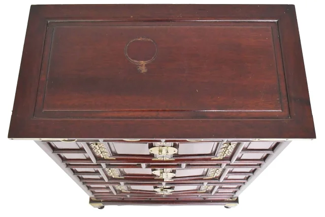 Cabinet coreano Tansu a altura de aparador — Buen estado