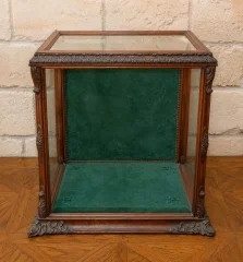 Rare Vitrine de comptoir / vitrine d'exposition en noyer