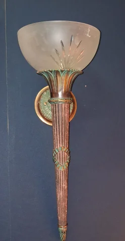 Pair of antique-style patinated bronze and frosted glass wall lights – early 20th century — Very good condition