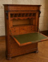 Charles X fall-front secrétaire in elm burl – 19th century