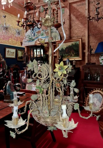 Grand lustre floral Art nouveau en bronze et métal patiné — Bon état