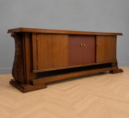 Bedeutendes Art-déco-Enfilade aus Nussbaum und Leder auf elegantem architektonischem Sockel