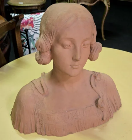 Buste féminin en terre cuite – époque Art déco vers 1930 — Très bon état