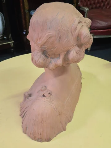 Buste féminin en terre cuite – époque Art déco vers 1930 — Très bon état