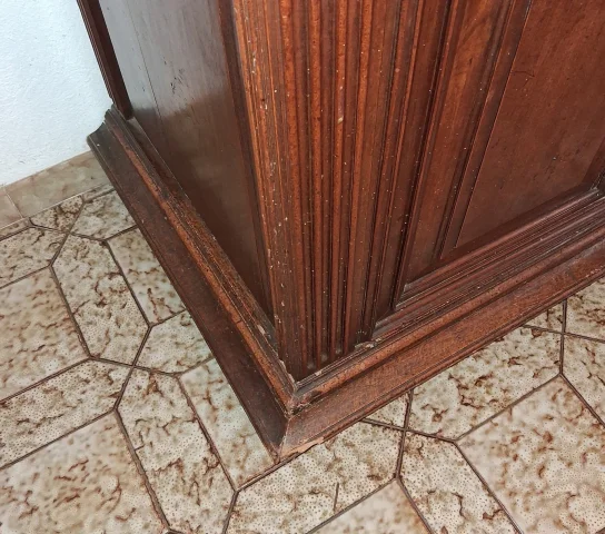 Kabinettschrank – Zweikorpus-Büfett im Renaissance-Stil aus Nussbaum, 17. Jahrhundert — Guter Zustand