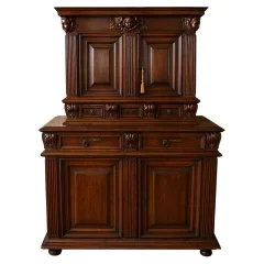 Cabinet - Buffetkast Tweecorps Renaissance in Noten, XVIIe eeuw