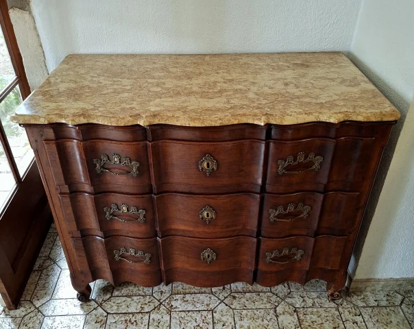 Bordelaise Arbalète Chest of Drawers in Solid Mahogany, Louis XV Period, Marble Top