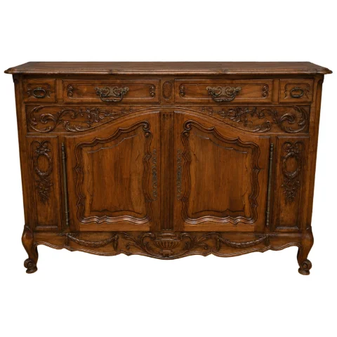 Important Louis XV Provençal carved walnut buffet – 19th century — Good condition
