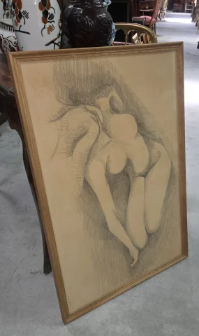 Grand academic drawing depicting a crouching female nude, executed in charcoal or graphite — Good condition