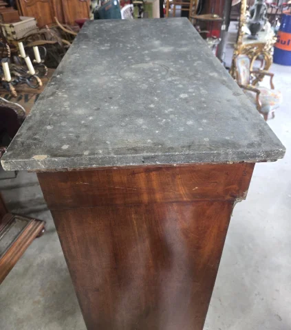 Empire-period fall-front secrétaire in mahogany and gilt bronze — Good condition