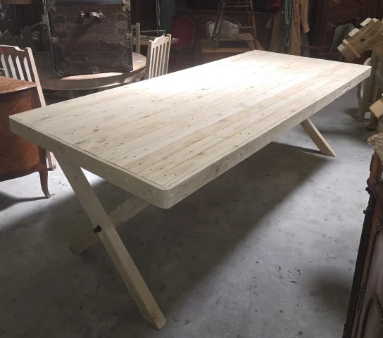 Very large industrial design table / solid aérogommé wood / L 242 cm — Good condition