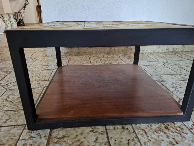 Low Table in Enamelled Ceramic and Black Metal, Stylised Bird Decoration, Circa 1960s–1970s — Good condition