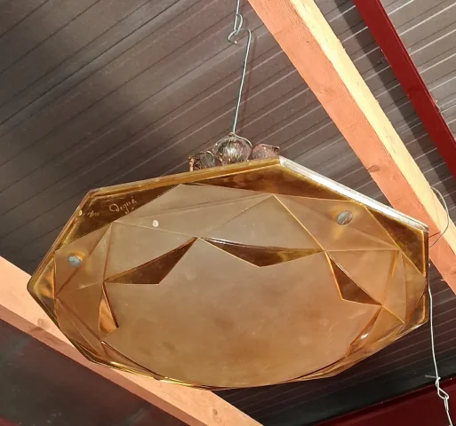 Art Déco « DeGué » Suspension Light in Amber Moulded Glass — Good condition