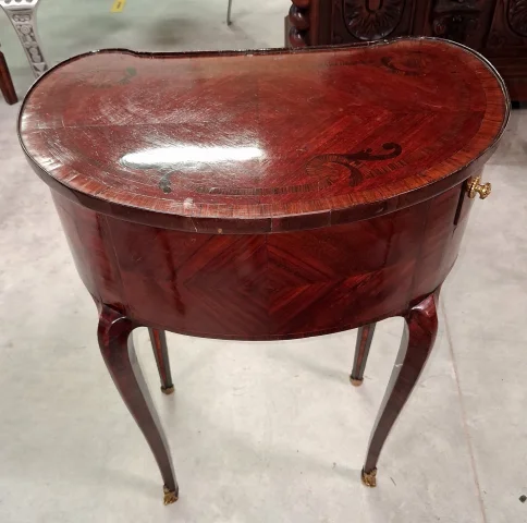 Commode de Dame in Marquetry, Louis XV style — Good condition