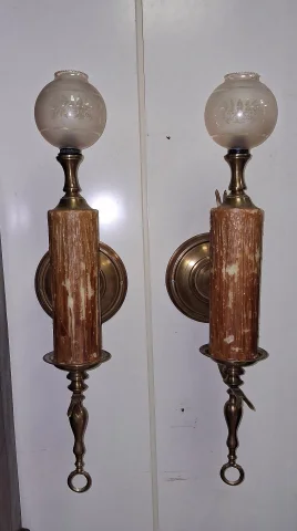 Coppia di Applique in Stile Bougeoir a Cera Fusa — Buono stato