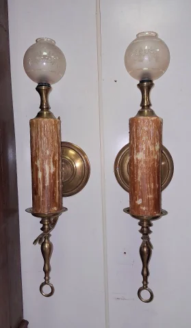 Coppia di Applique in Stile Bougeoir a Cera Fusa — Buono stato