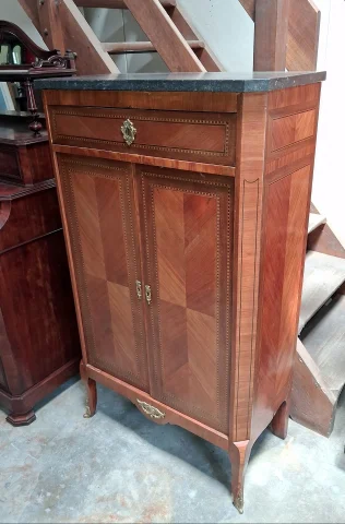 Cabinet / Side Cabinet in the Louis XV Style — Good condition