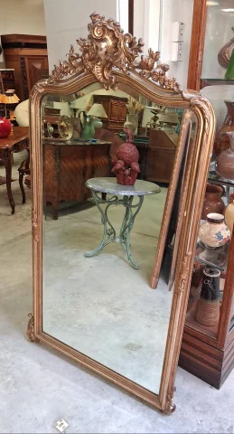 Grand miroir de cheminée de style Luis XV — Buen estado