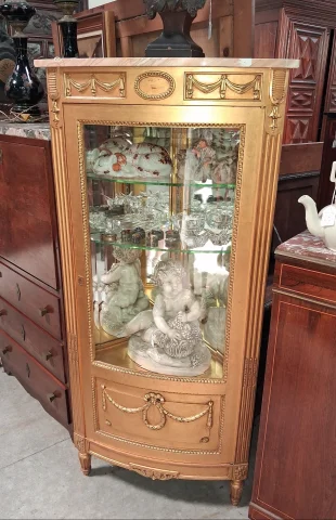 Louis XVI Lacquered and Gilt Corner Display Cabinet, 20th Century — Good condition