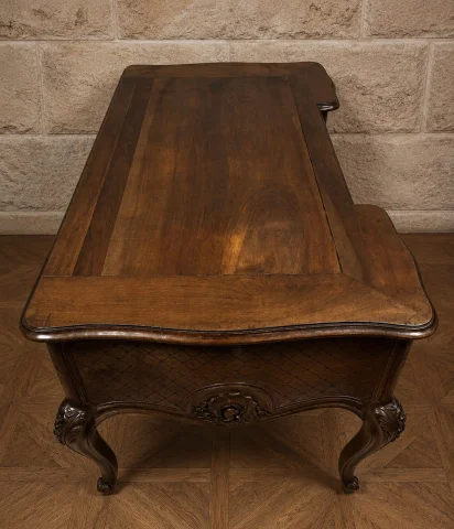 Grand bureau plat en noyer – Stile Luigi XV — Buono stato