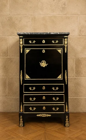 Secrétaire a ribalta in legno laccato nero e bronzi dorati – Stile Boulle, metà XIX secolo — Buono stato