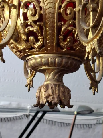 Gilt bronze counterweight chandelier – swan and chimera decoration – 19th century — Good condition