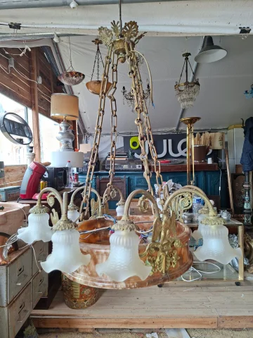 Kronleuchter im Empire-Stil mit Adlern, vergoldete Bronze und Alabaster – 6 Flammen — Guter Zustand