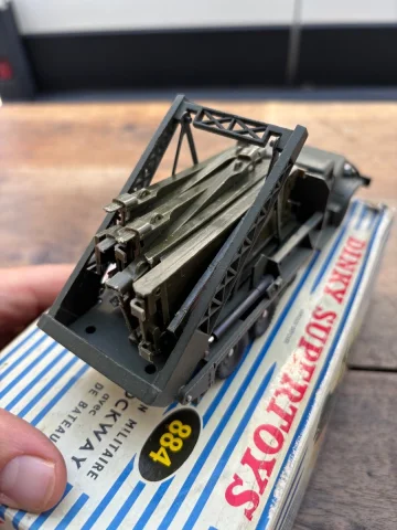 Dinky Super Toys Militär-LKW Brockway mit Pontonbrücke — Guter Zustand
