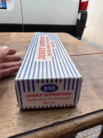 DINKY SUPERTOYS BERLIET ZUGMASCHINE MIT PANZERTRANSPORTER-SATTELAUFLIEGER — Guter Zustand