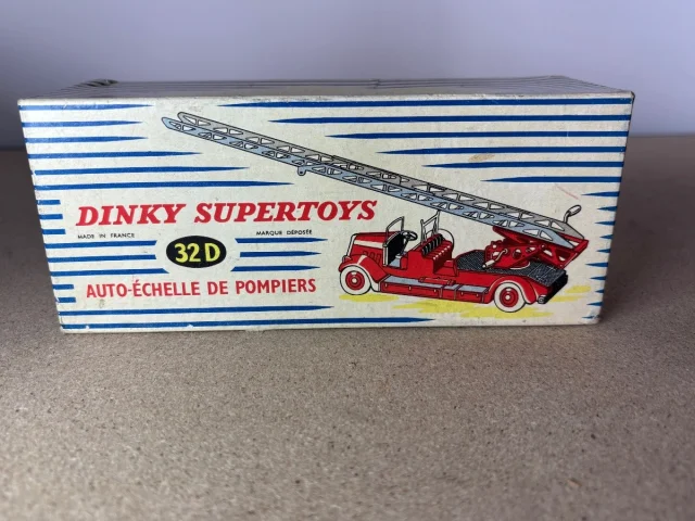 Dinky Toys Feuerwehr-Leiterwagen — Guter Zustand