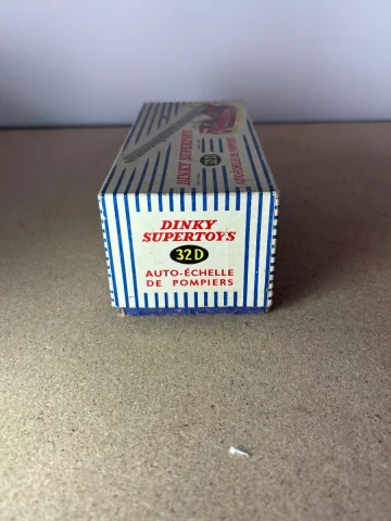 Dinky Toys Feuerwehr-Leiterwagen — Guter Zustand