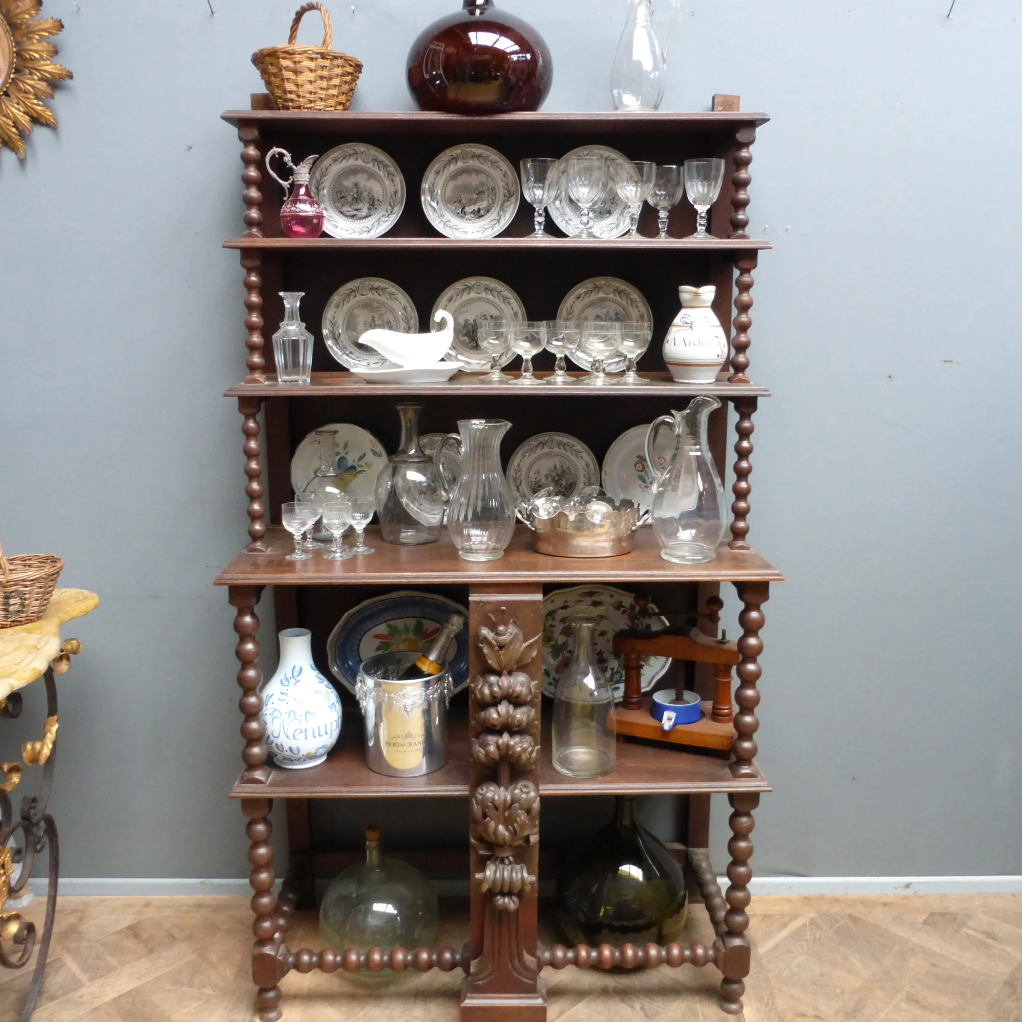 Antique  desert in oak of style Louis XIII