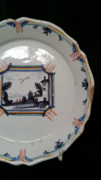 Assiette Nevers 18 eme décor paysage..