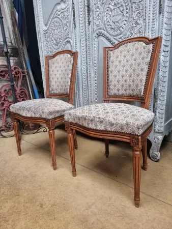Série de 6 chaises de style directoire en hêtre