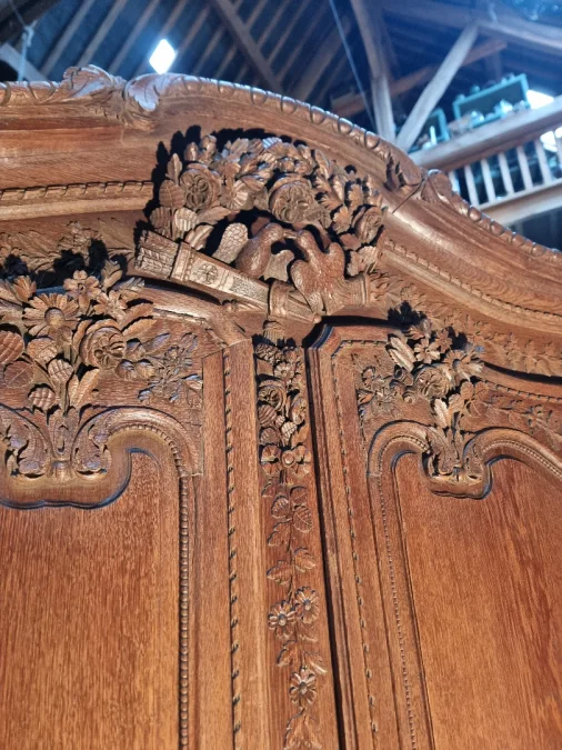 French antique weeding cabinet  with birds