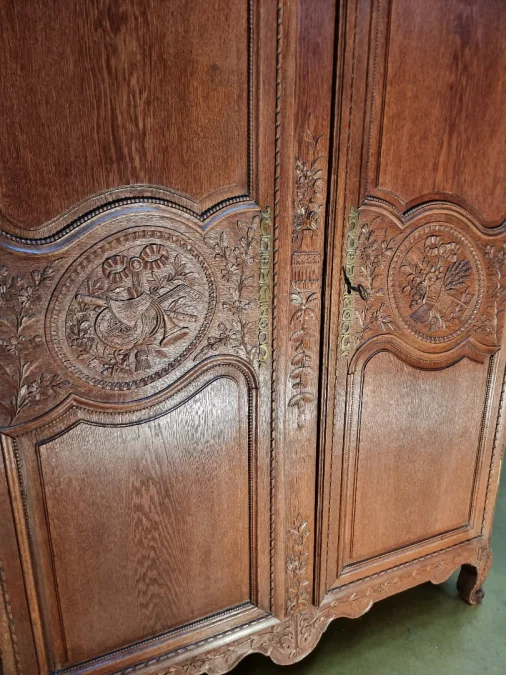 French antique weeding cabinet  with birds