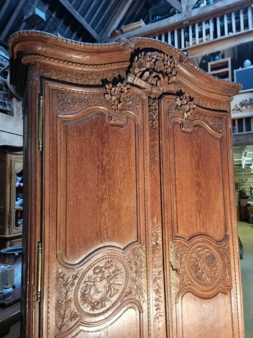 French antique weeding cabinet  with birds