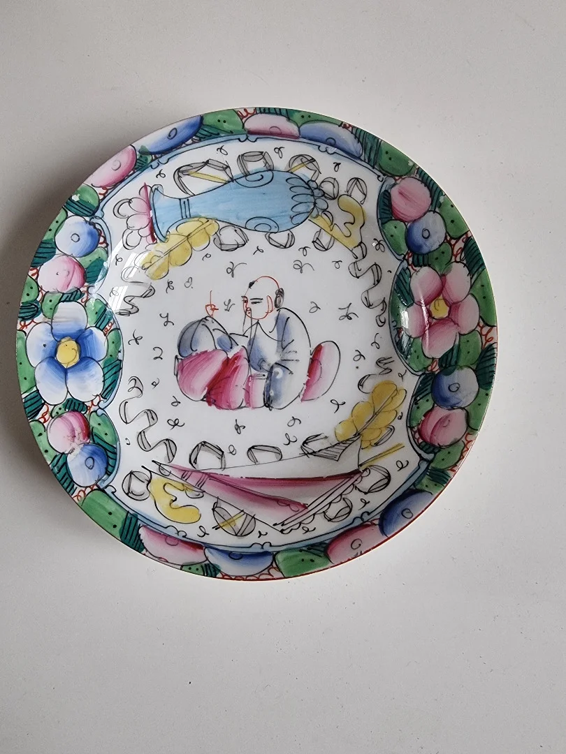 Paire d assiettes creuses en porcelaine fine  de Bayeux ,décor au Chinois  XIXeme