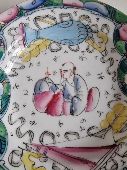 Paire d assiettes creuses en porcelaine fine  de Bayeux ,décor au Chinois  XIXeme