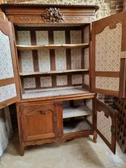 French antique  Norman wedding sideboard X.X c.th