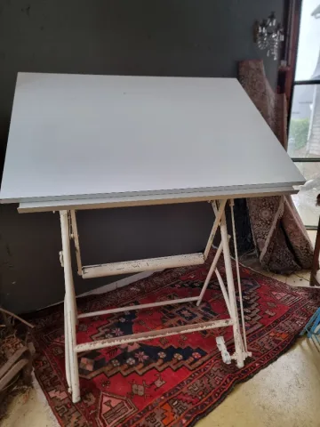 Oude architectentafel of tekentafel