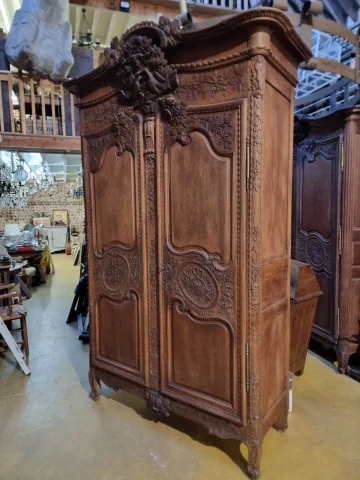 important Armoire Normande de mariage ( Fécamp ) — Très bon état