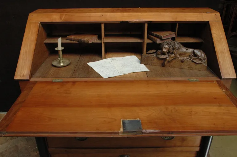 BIEDERMEIER BÜRO