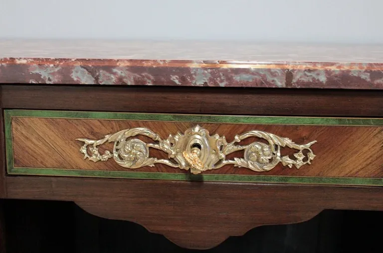 19 ° C SIDEBOARD